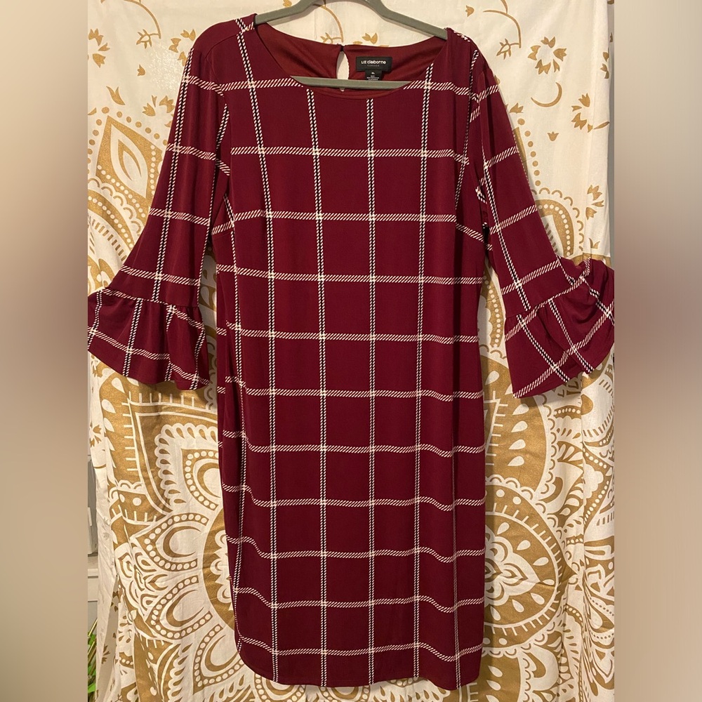 Liz Claiborne Bodycon Bell Sleeve Dress